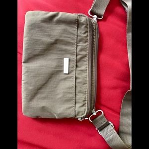 Like NEW Baggallina handbag/tote Crossbody